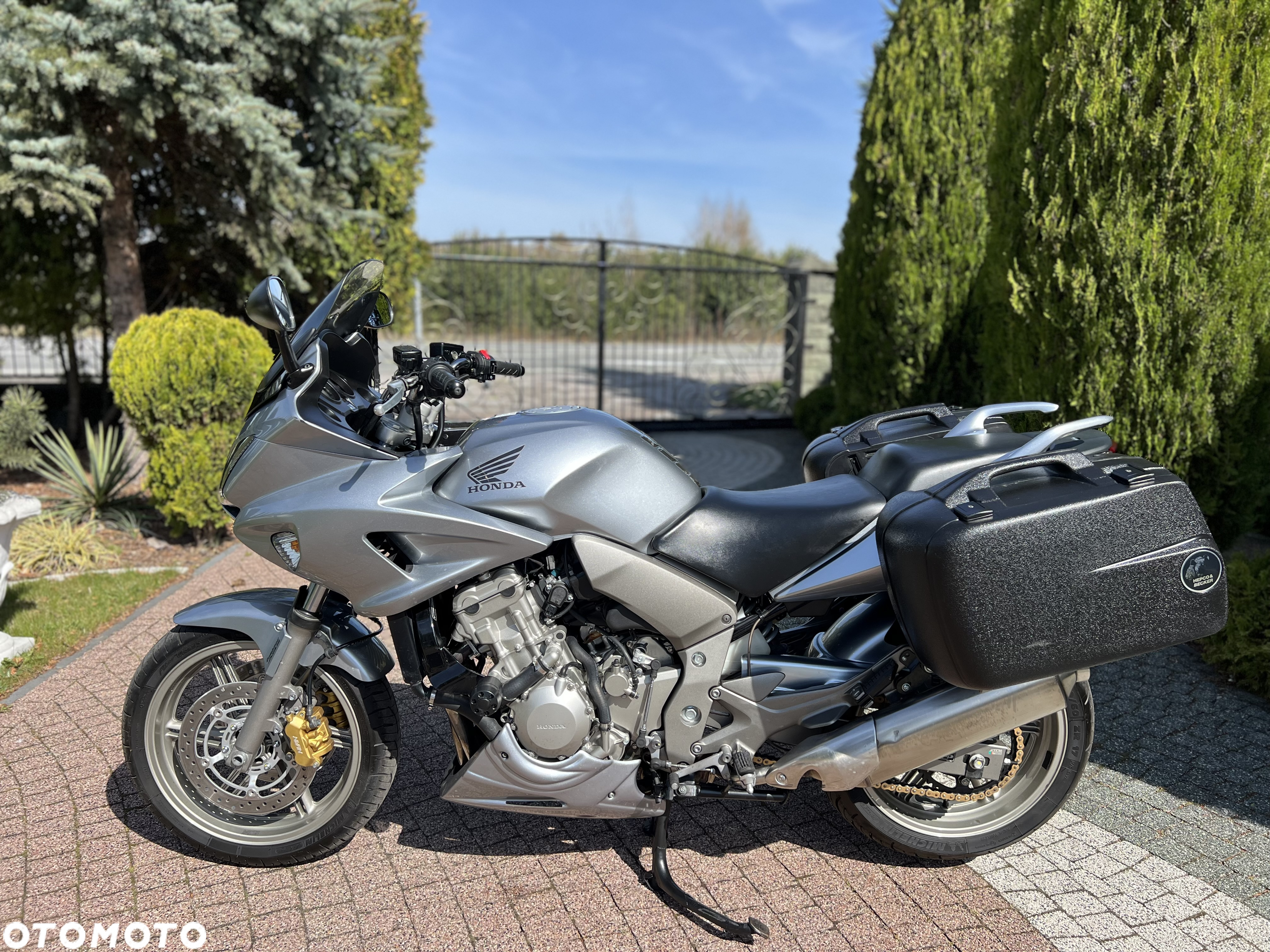 Honda CBF - 27