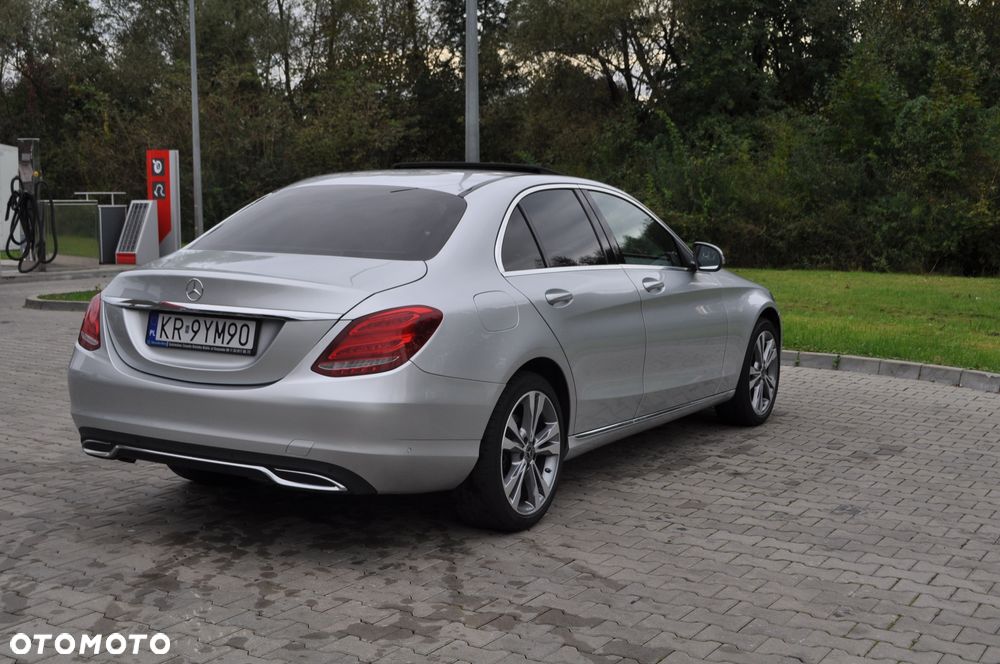 Mercedes-Benz Klasa C 200 9G-TRONIC Exclusive - 31