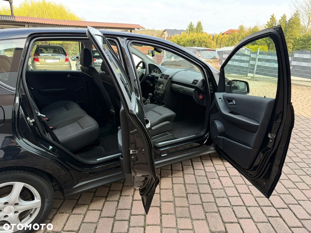 Mercedes-Benz Klasa A 150 Elegance Edition 10 - 32