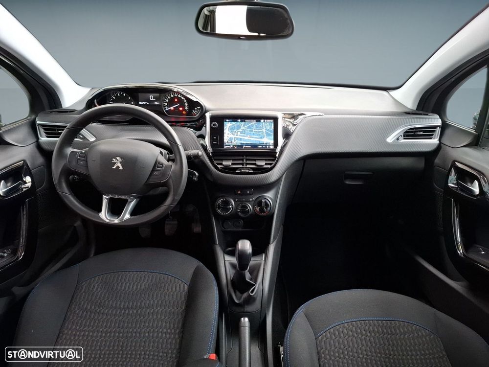 Peugeot 208 1.2 PureTech Signature - 10