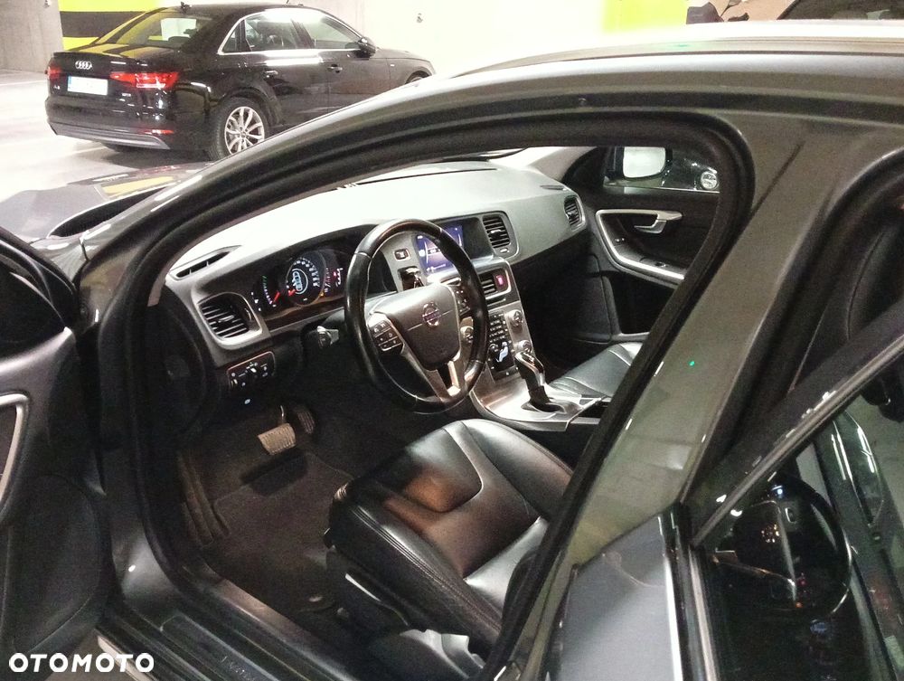 Volvo V60 - 26