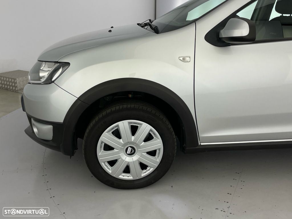 Dacia Sandero 1.5 dCi Stepway - 19