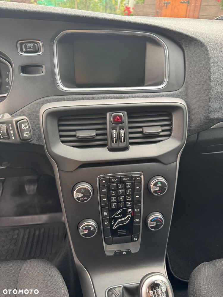 Volvo V40 D2 Momentum - 15