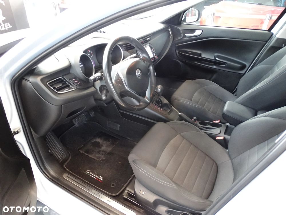 Alfa Romeo Giulietta 1.6 JTDM 16V TCT Super - 7
