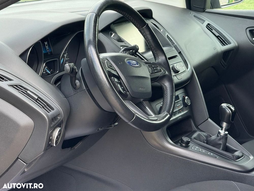 Ford Focus 1.5 TDCi DPF Start-Stopp-System Trend - 16