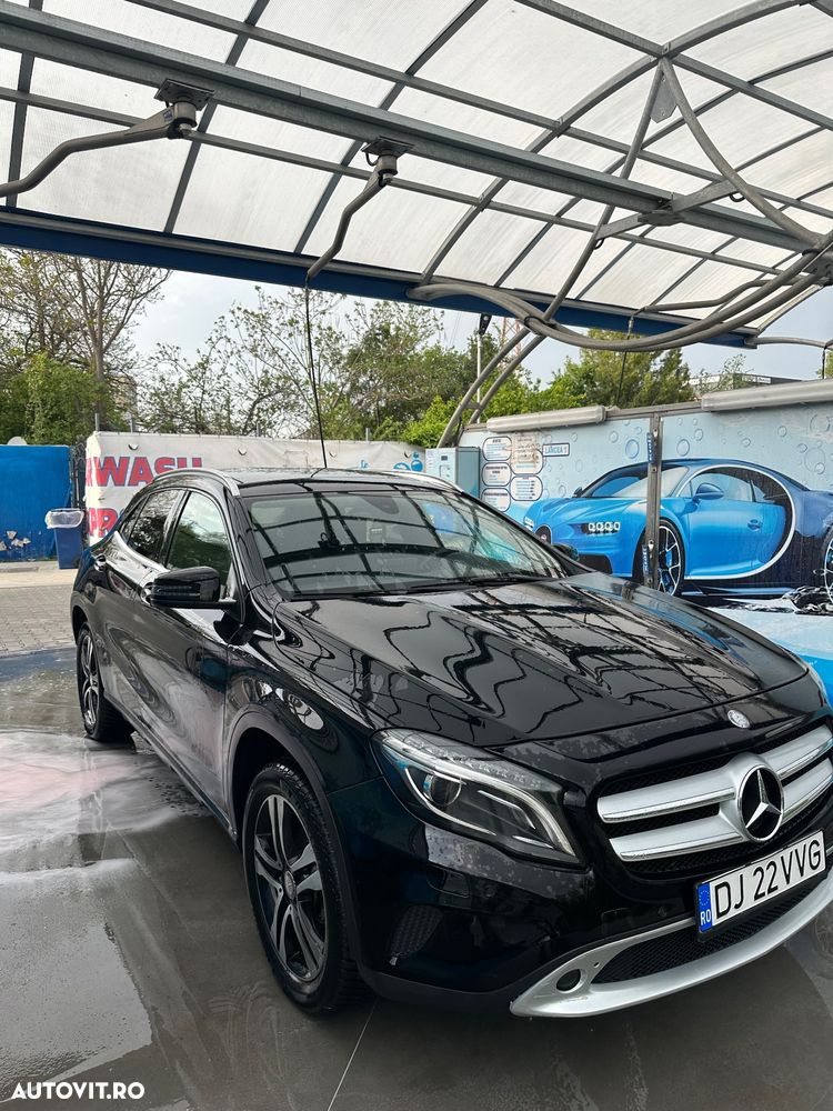 Mercedes-Benz GLA 220 d Aut. - 2