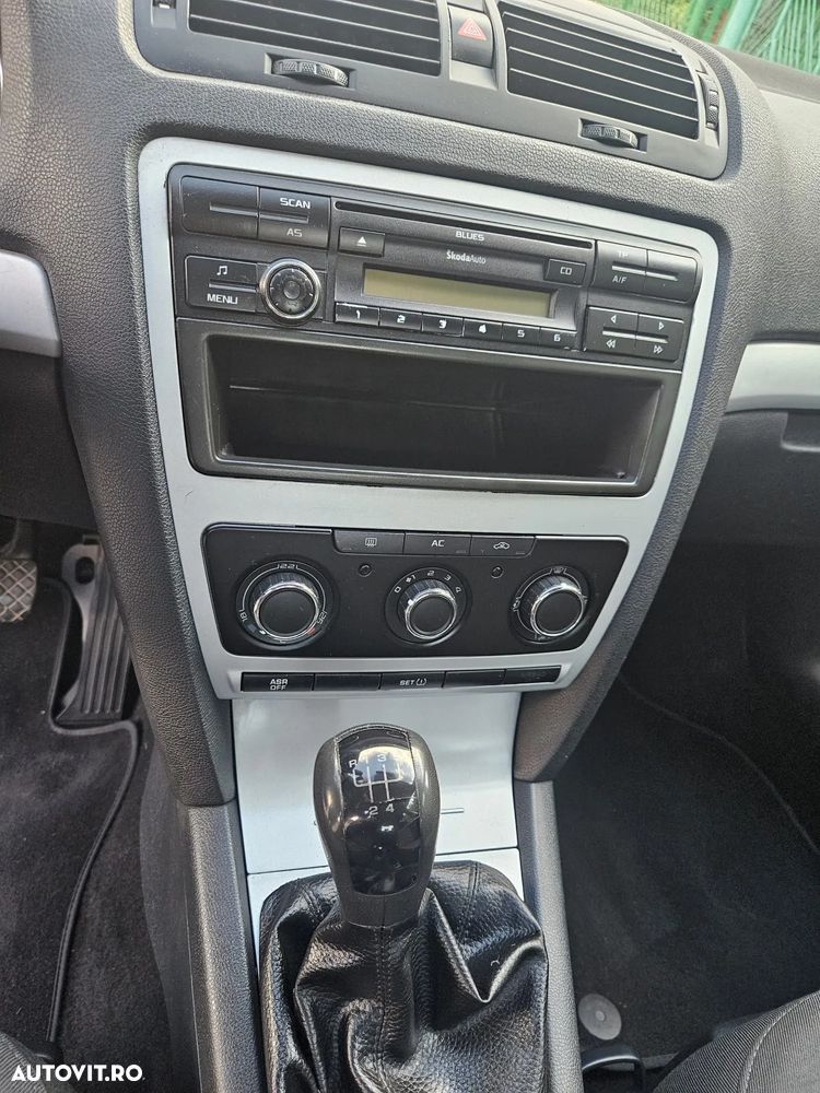 Skoda Octavia 1.6 TDI DPF Classic - 9