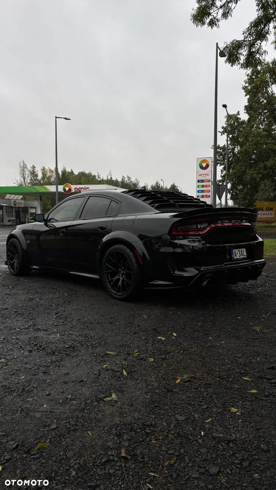 Dodge Charger 6.4 Scat Pack Widebody - 2