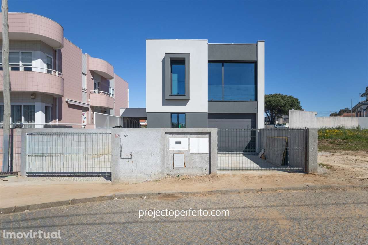 Moradia Geminada T3 Venda em São Félix da Marinha,Vila Nova de Gaia - Grande imagem: 3/31