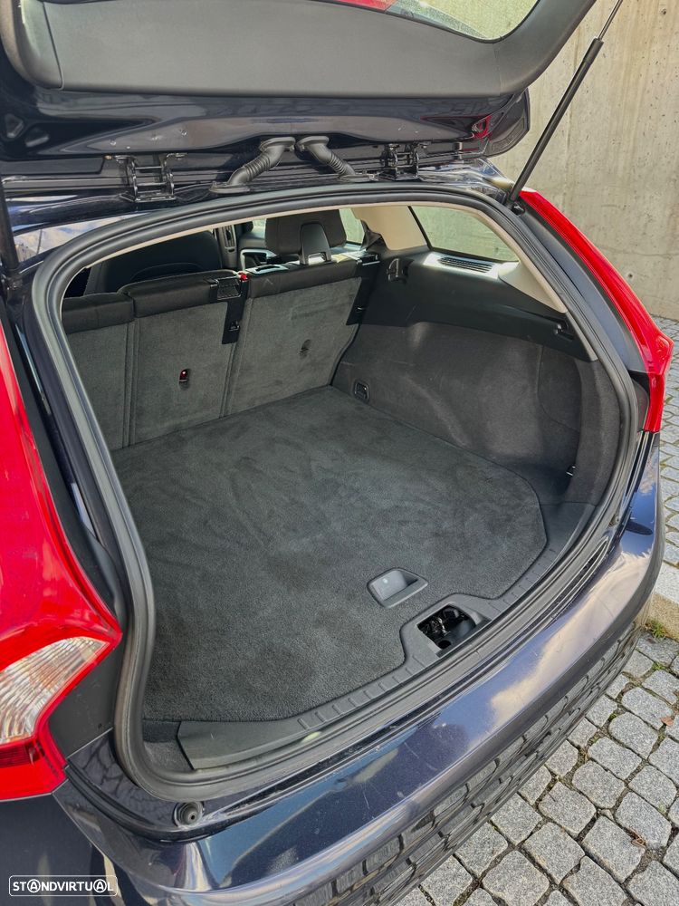 Volvo V60 2.0 D2 Kinetic - 15