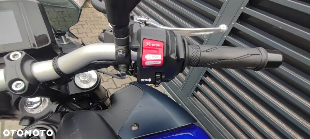 Yamaha MT - 16