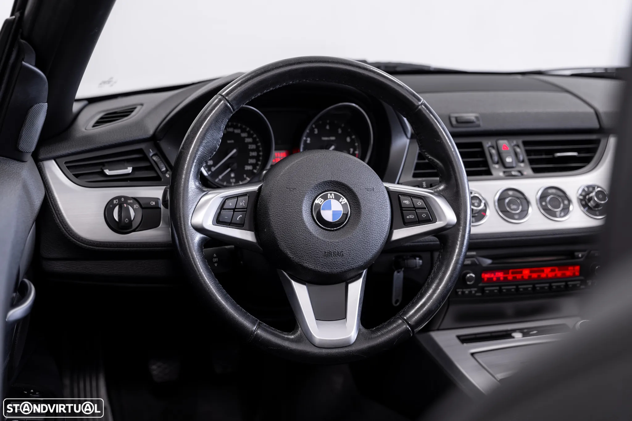 BMW Z4 23 i - 9