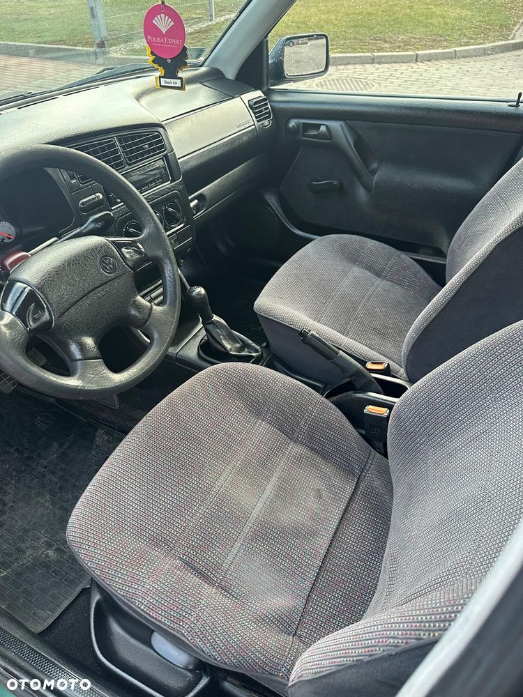 Volkswagen Vento - 9