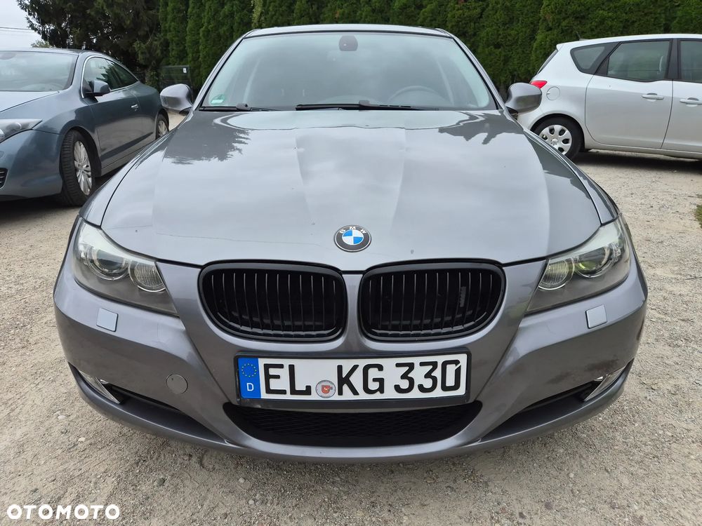 BMW Seria 3 318i Edition Exclusive - 2