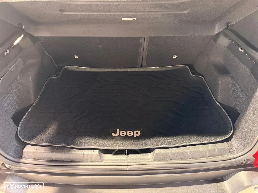 Jeep Avenger 1.2 GSE T3 Altitude - 8
