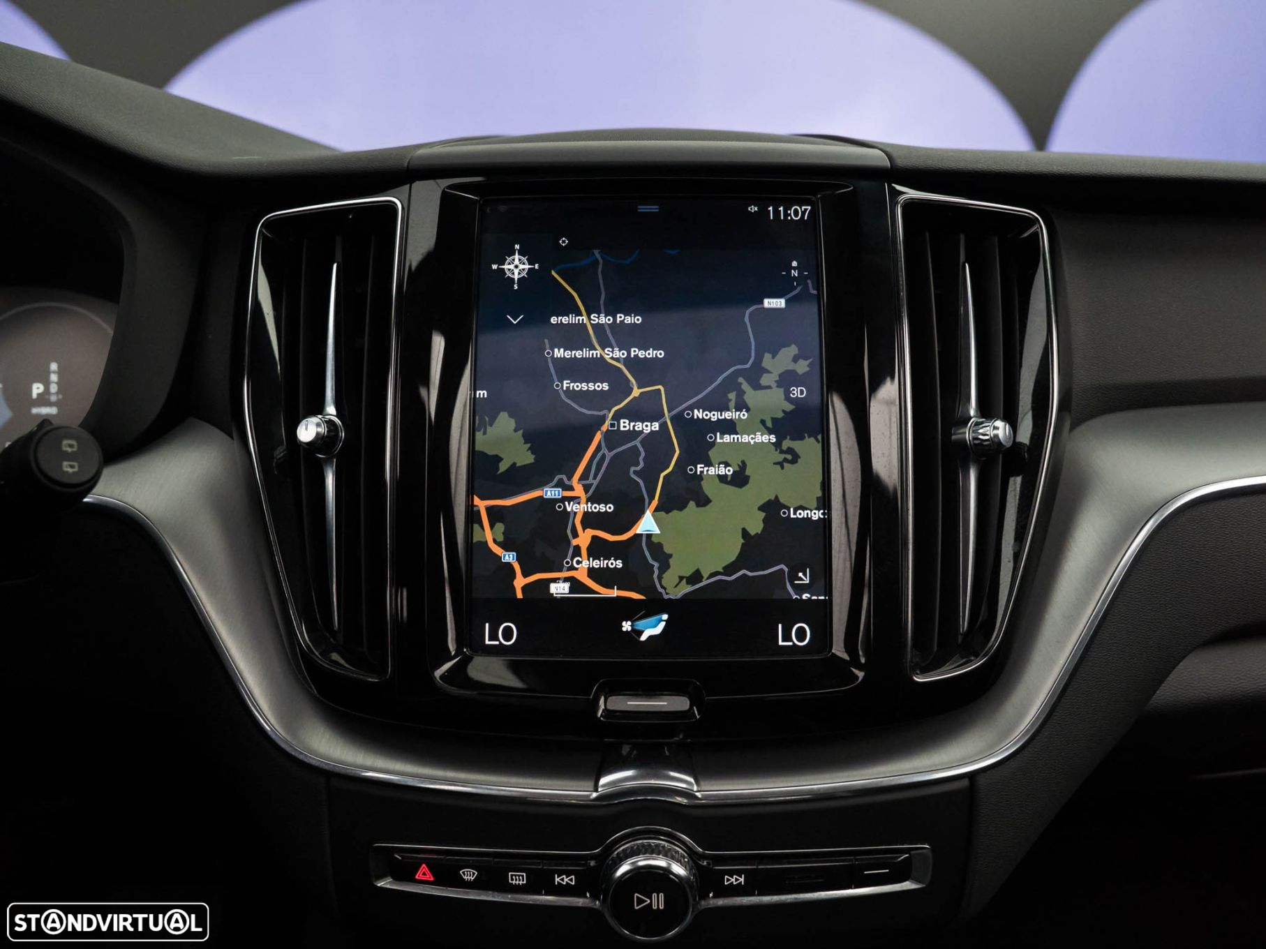 Volvo XC 60 2.0 T8 PHEV Momentum Plus AWD - 29