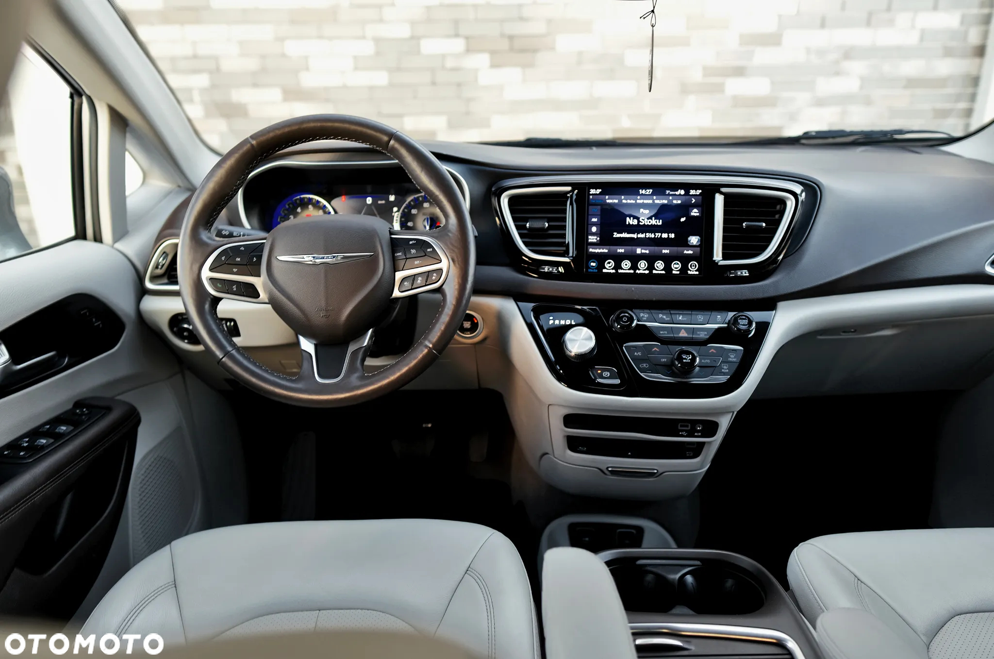 Chrysler Pacifica - 14
