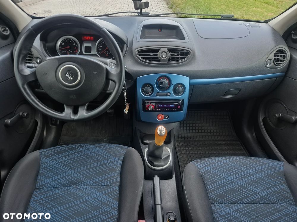Renault Clio 2009 photo 5