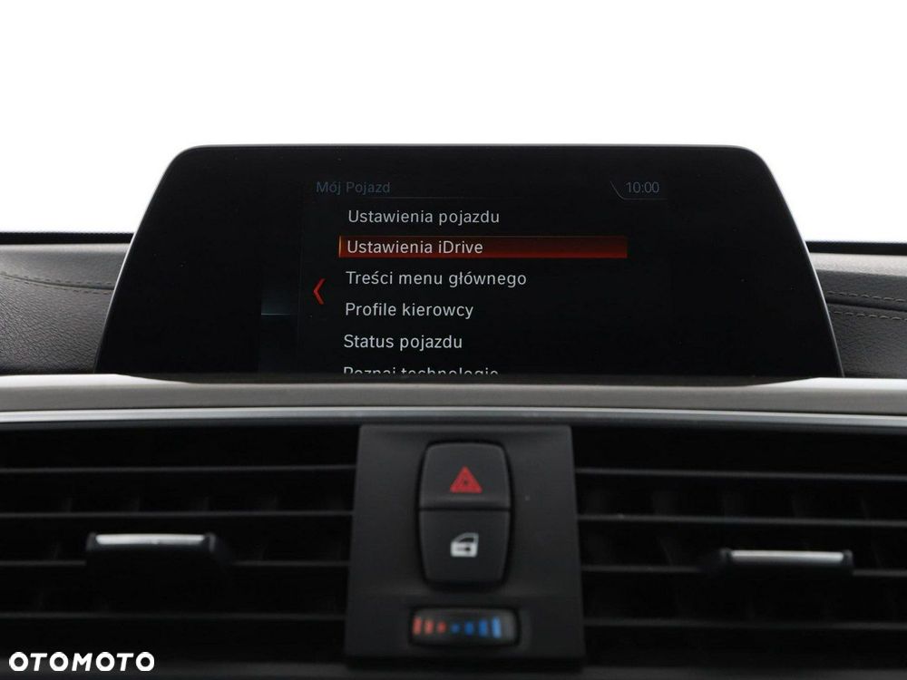 BMW Seria 3 318d Luxury Line - 25