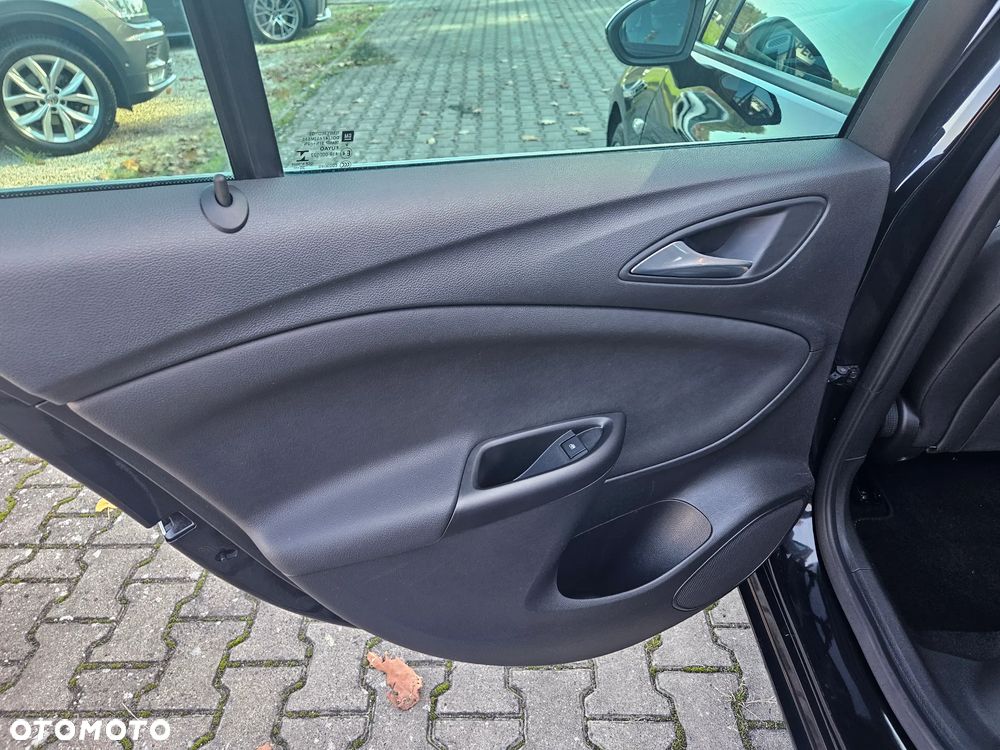 Opel Astra 1.4 Turbo Start/Stop St Elegance - 14