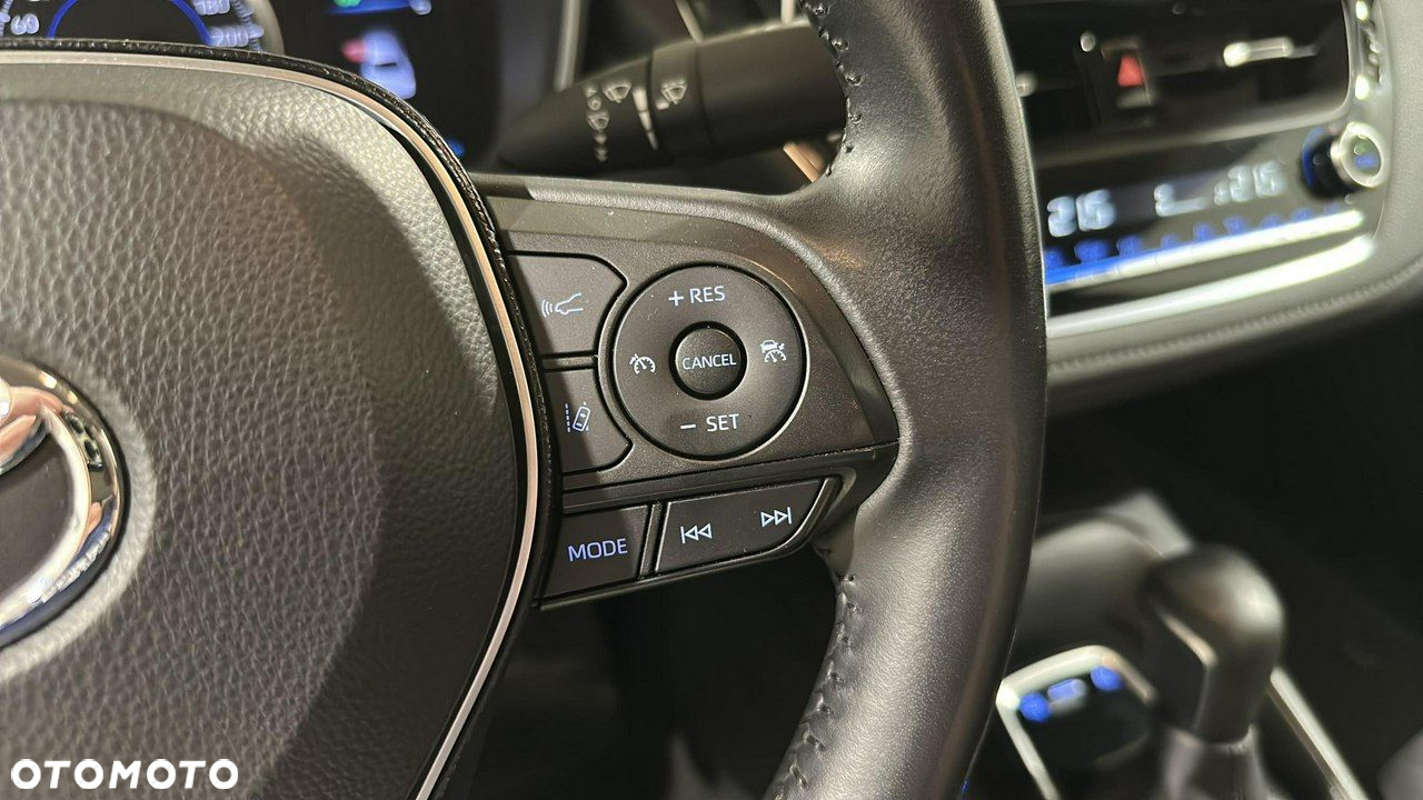 Toyota Corolla - 22