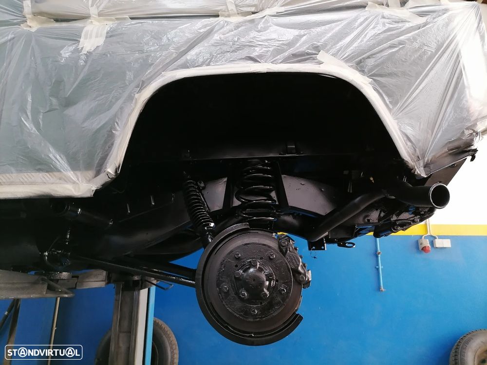 Land Rover Defender 90 2.5 TDi Metal Top - 11