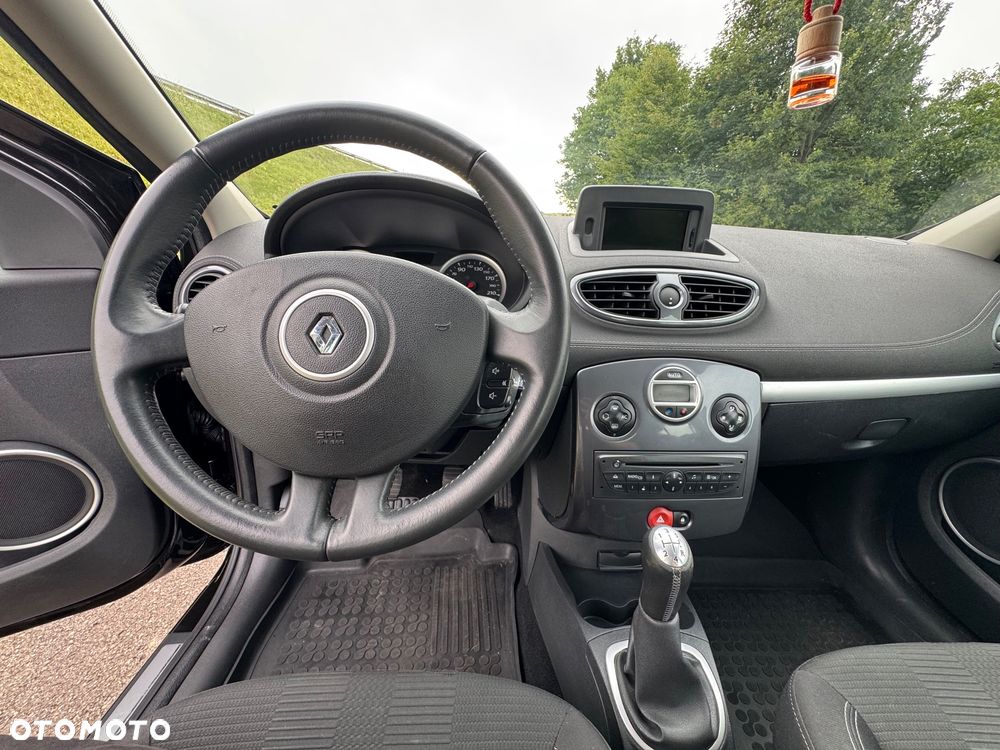 Renault Clio 1.2 TCE Authentique - 27