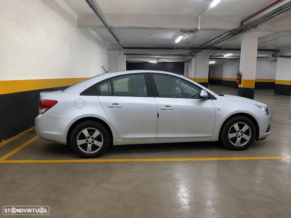 Chevrolet Cruze 1.6 LT - 2