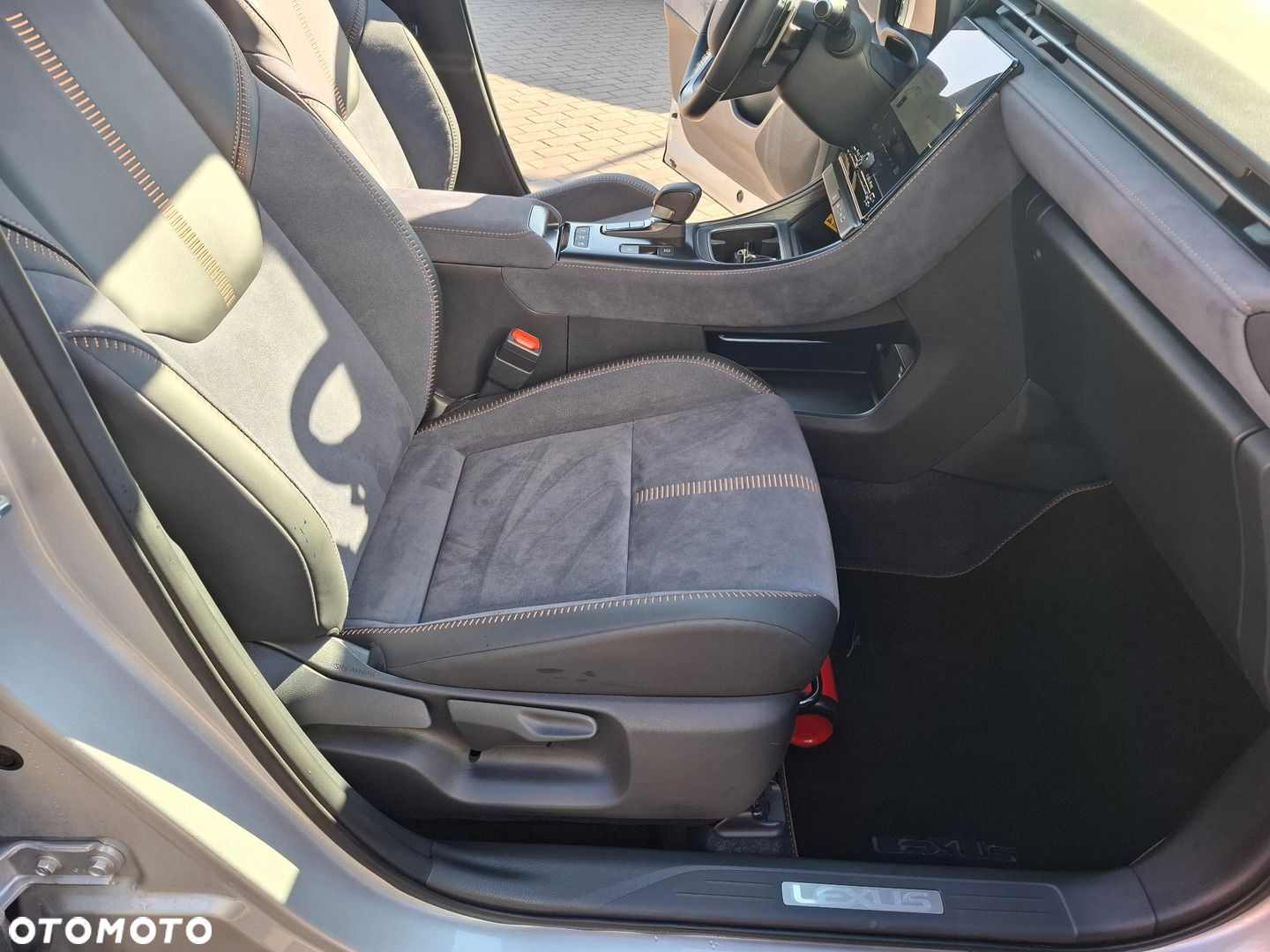 Lexus LBX 1.5 Hybrid Cool - 22