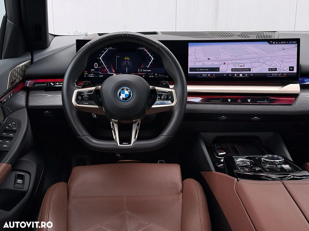 BMW Seria 5 550e xDrive AT PHEV - 23