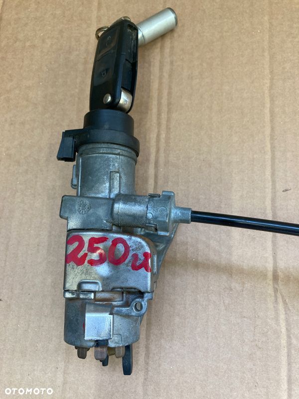 T5 TARNSPORTER MULTIVAN CARAVELLE STACYJKA KLUCZYK - 2