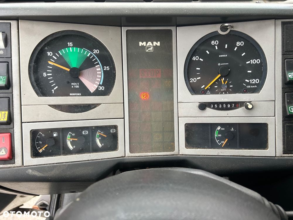 MAN LE 8.180 Kontener + Winda - 10