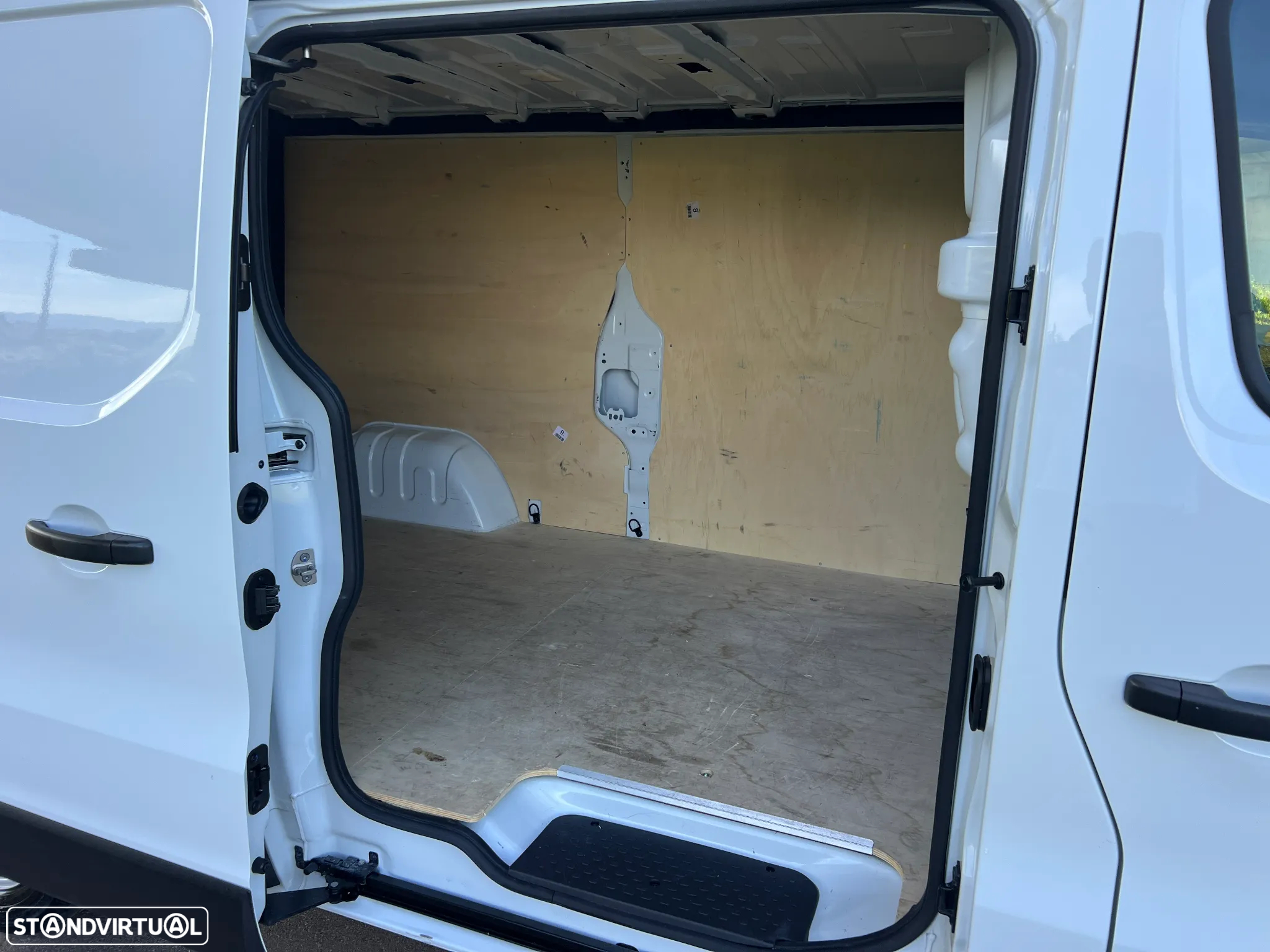 Renault Trafic 2.0 BlueDci Longa L2H1 130 cv Gran Confort GPS - 12