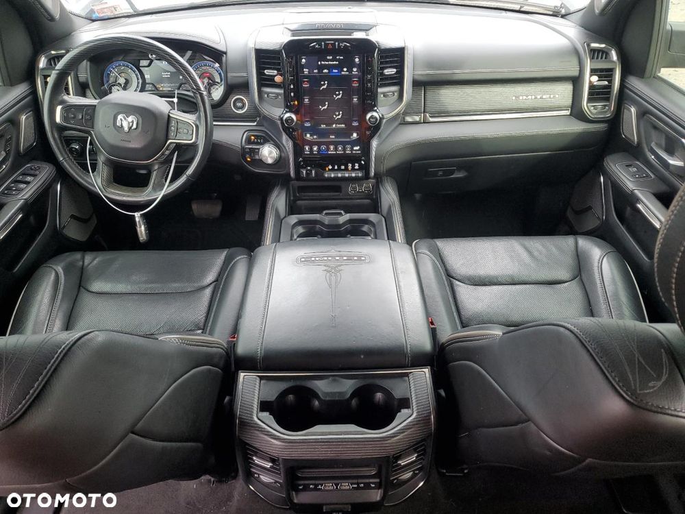RAM 1500 - 8