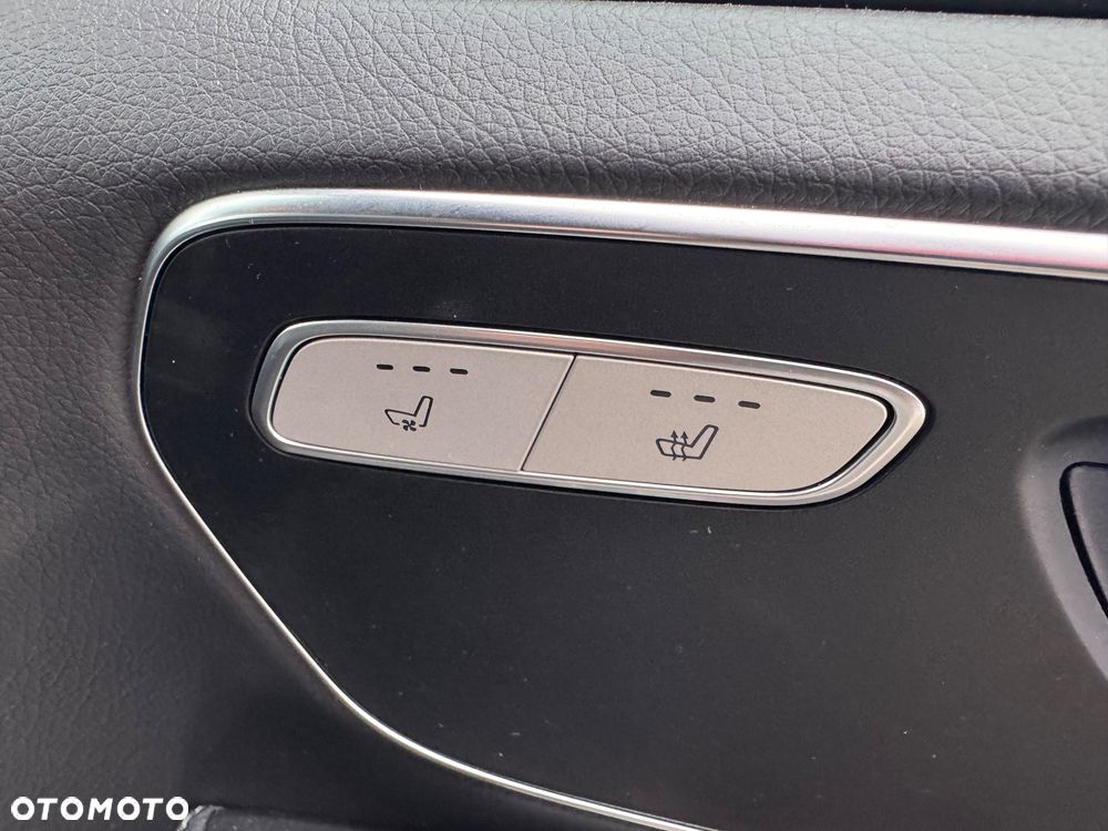 Mercedes-Benz Klasa V 300 d 4-Matic Avantgarde 9G-Tronic (d³ugi) - 13