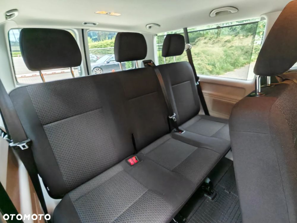 Volkswagen Caravelle - 22