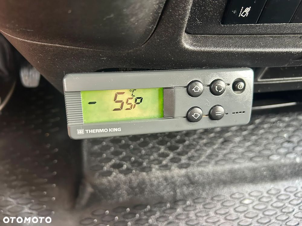 Iveco Daily 72C18 3.0 HPI Chłodnia 10 palet  + winda 750kg + drzwi boczne **Sprowadzony**2017R** - 15