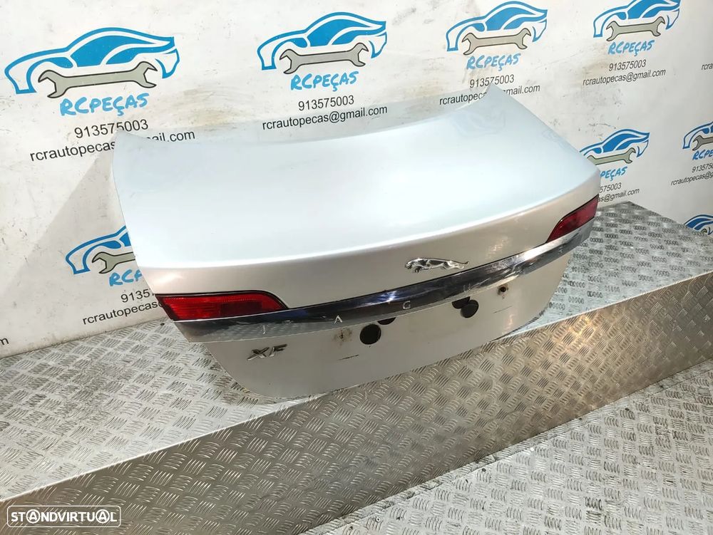Mala Jaguar XF X250 Pre-Facelift com Câmara - Tampa mala - 6