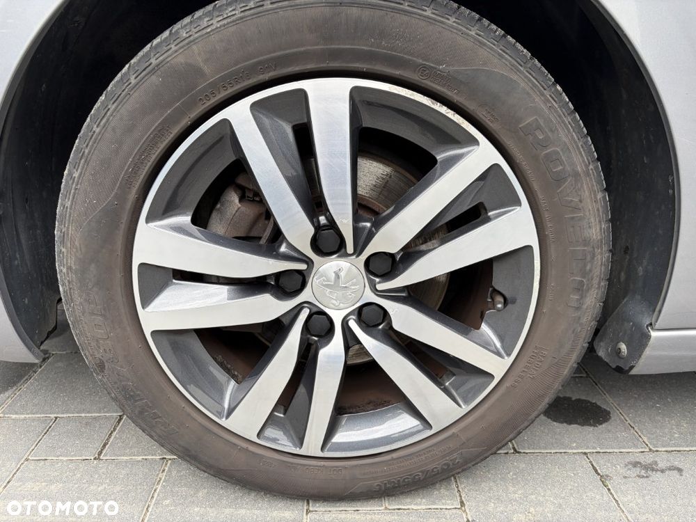 Peugeot 308 - 32