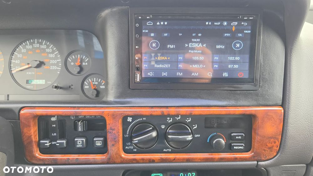 Jeep Grand Cherokee - 27