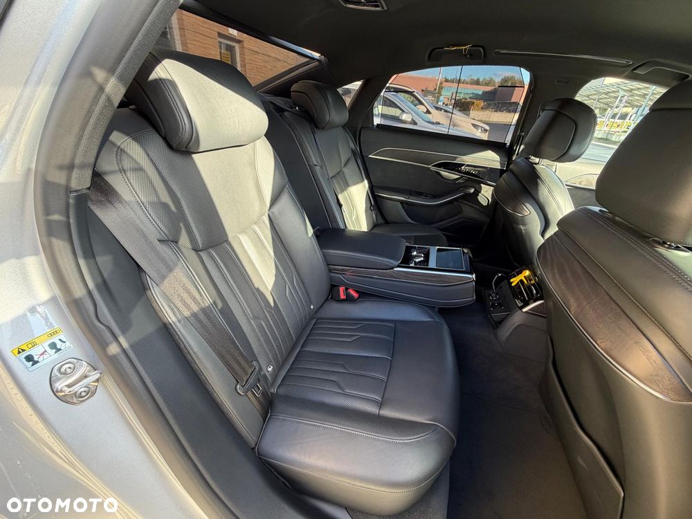 Audi A8 - 27