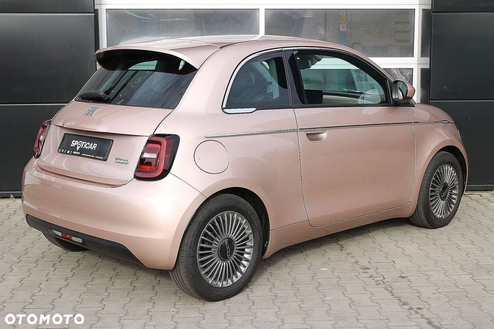 Fiat 500e - 13