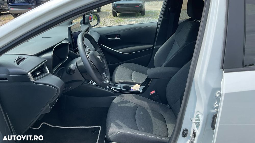 Toyota Corolla 1.8 HSD Dynamic - 13