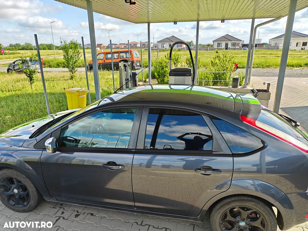 Ford Focus 1.6 Ambiente - 5