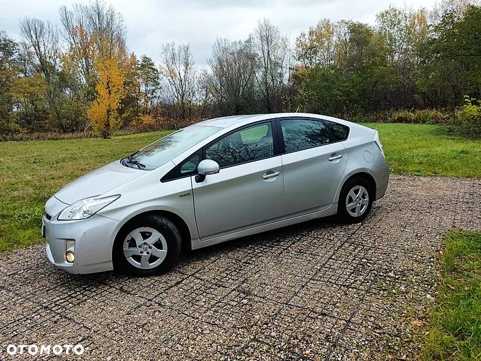 Toyota Prius - 3