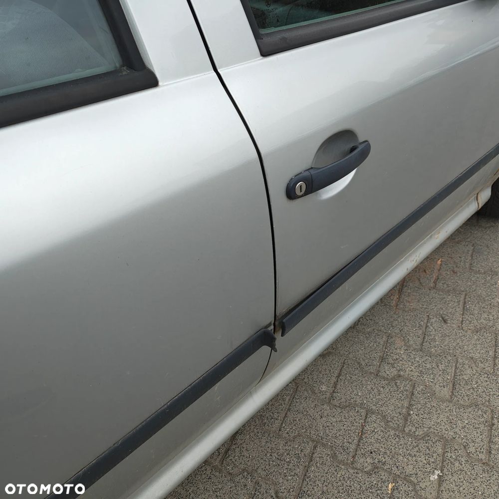 Skoda Octavia 1.6 Classic - 4