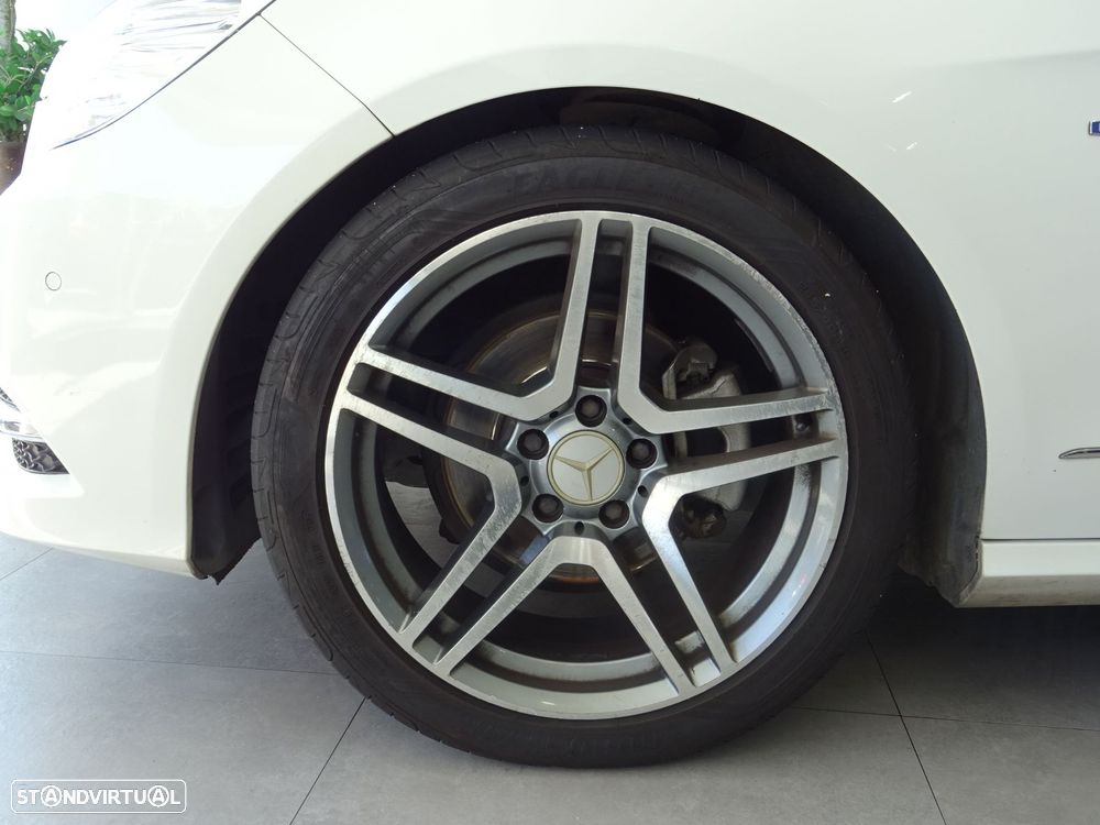 Mercedes-Benz E 220 - 6