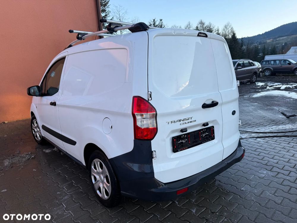 Ford Transit Courier Basis - 5