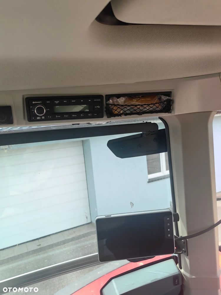 Massey Ferguson 8S.225 - 6