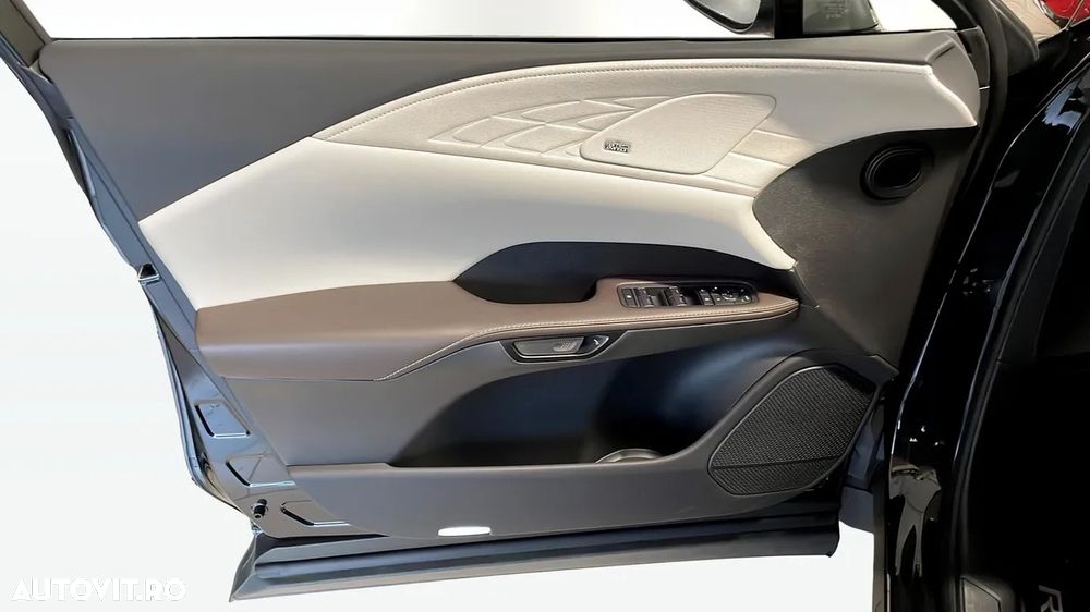 Lexus Seria RX 450h+ (Plug-in-Hybrid) Luxury Line - 15